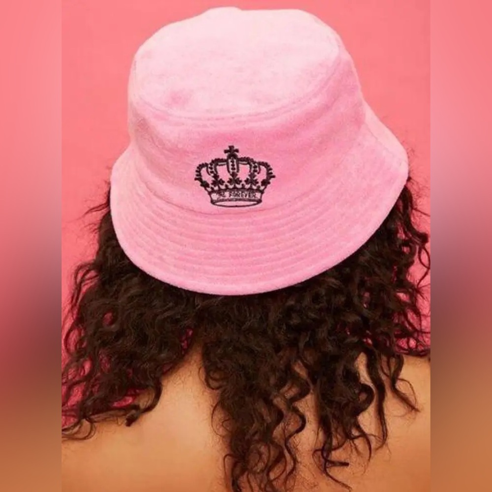 Y2K Juicy Couture Women's Bucket Hat Pink Terry Cloth Logo One Size - Picture 2 of 7